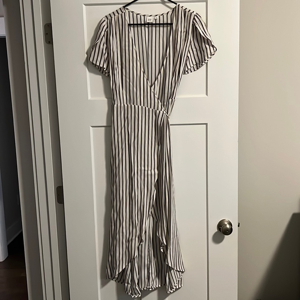 Gap Wrap Dress Size Medium